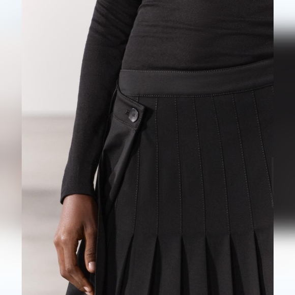 ZARA Pleated Skirt Midi size S and L - Picture 7 of 11